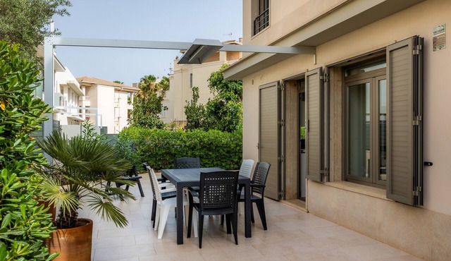 Holiday Home 'Casa Juan' with Sea View, Wi-Fi and Air Conditioning