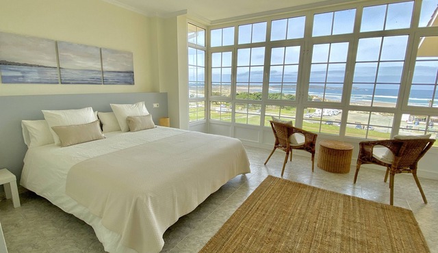 House on Valdoviño sea front with stunning panaromic views only 80m from beach