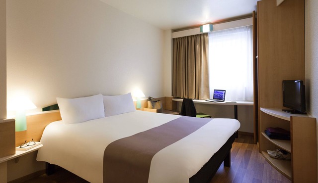ibis Granada