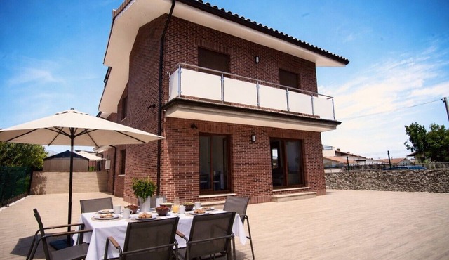 La Villa de Miera - 12809