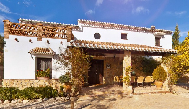 Magnificent villa with extraordinary views in the mountains. in Priego de Córdoba