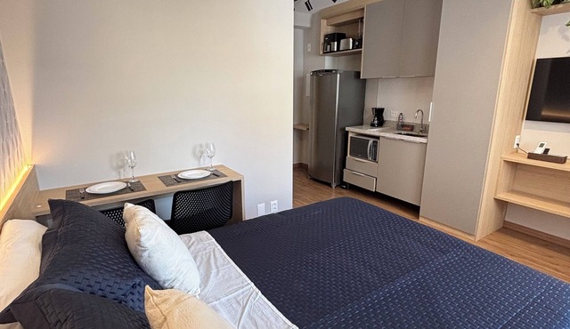 New and equipped studio close to the American consulate and subway