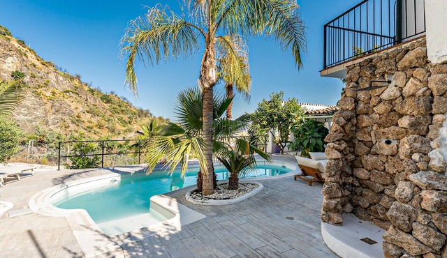 Nice home in Casarabonela