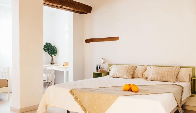 OttoH Charm Stay