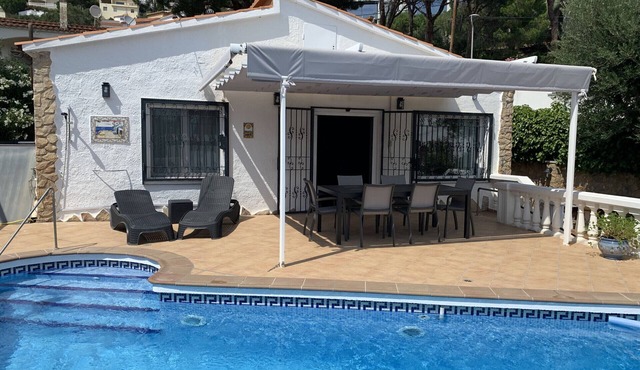 Ref. Huel6 Charming villa with private pool