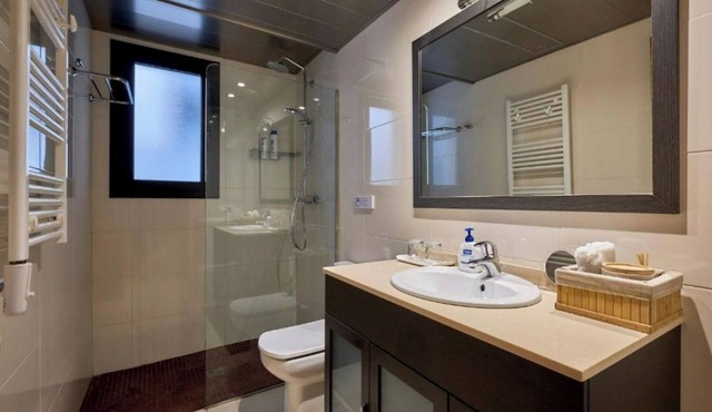 RM2 Deluxe Apartment