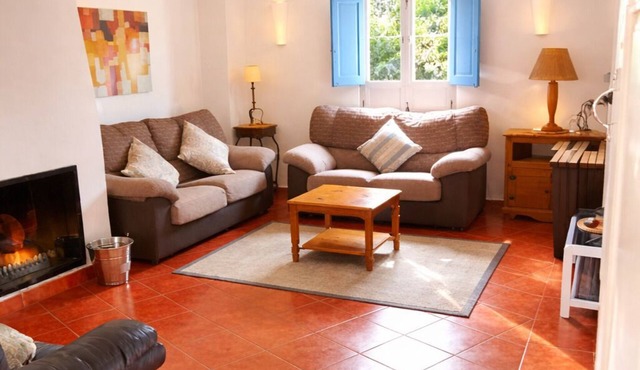Rural house located in the heart of the Natural Park of the Sierras Subbeticas.