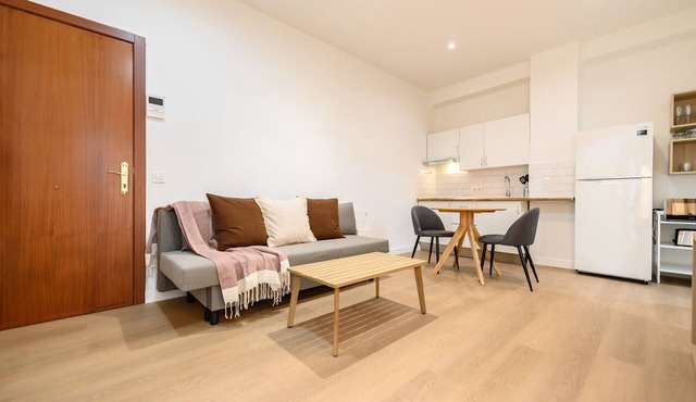 (SGE680F) 1 bedroom apartment with terrace in Tetuán, Madrid.
