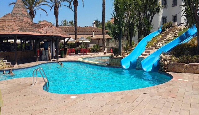 Single-family villa near slides pool. Free WIFI.