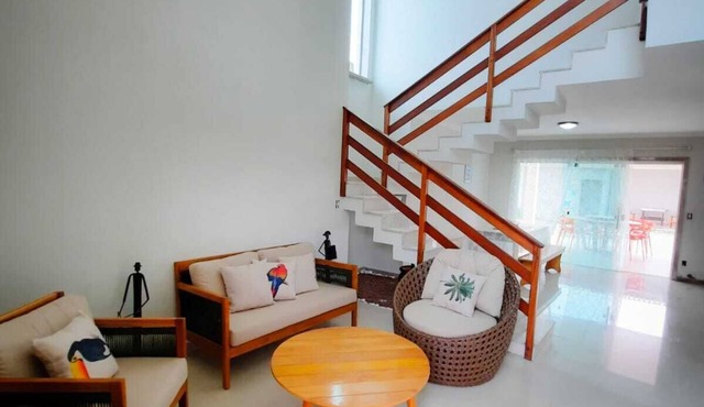 Sol e Sal beach house with sea view 100 meters from the beach in Prado