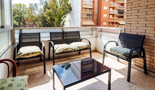 Spacious apartment on the beach for 6 people