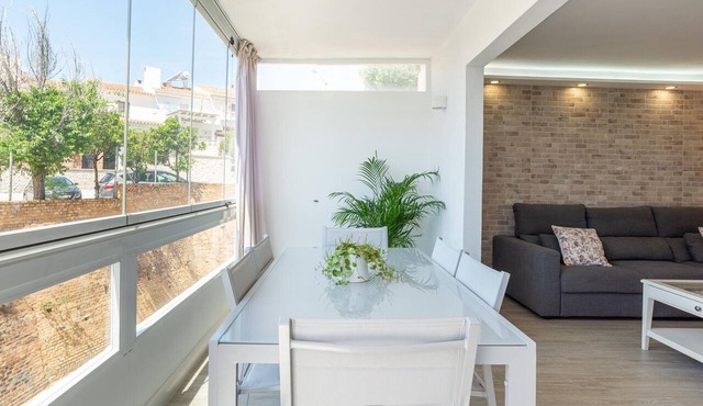 Spacious apartment in the heart of Rincón de la Victoria