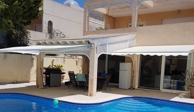 Spacious Luxurious Detached Villa With Pool and a Pool Table