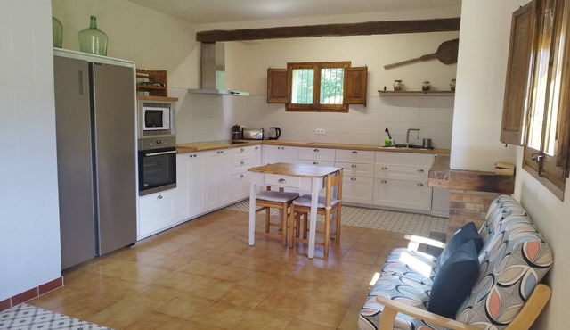 Spacious rural house with good views near the volcanic area of the Garrotxa. in CT