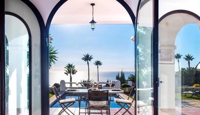 Spanish villa with pool and sea views