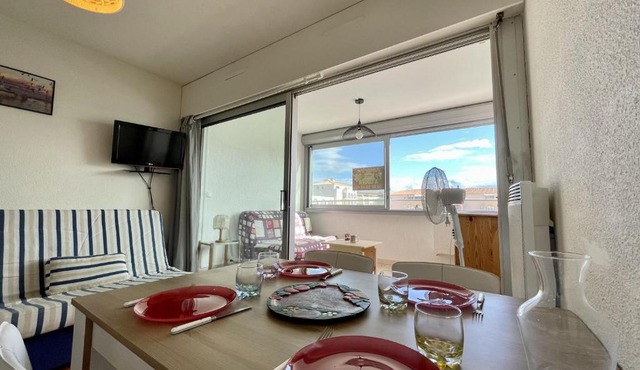 Studio cabine avec parking à 600m des plages à Sète - FR-1-338-162 in Sète