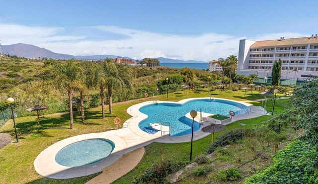 Stunning apartment in Manilva with WiFi