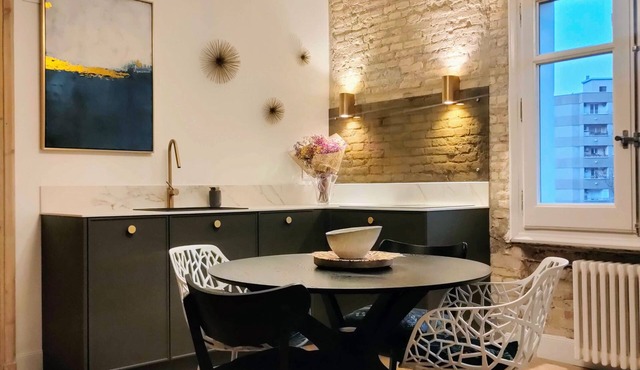 Stylish and centrally located studio in Gran Via with views and parking