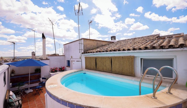 THE HOUSE OF CLUDIO MARCELO