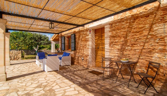 TRADITIONAL AND MODERN CASA BINITAREF IN SINEU