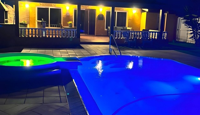 Tranquil Villa Vista Malpei with Large Pool, Jacuzzi, Terrace, Garden & Wi-Fi; Parking Available