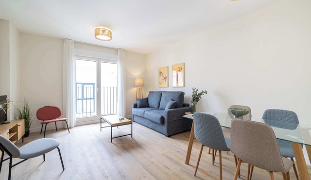 Urban Escape in Central Malaga by Stay Homy
