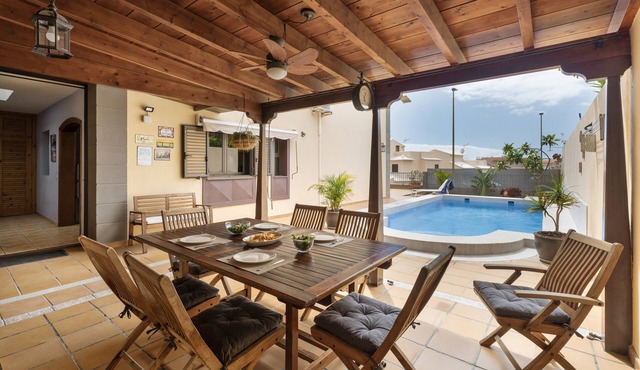 Vacaciones 'El Chocito' con piscina privada, Wi-Fi y aire acondicionado