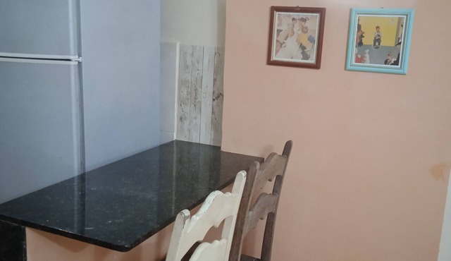 Very cozy studio-style studio, close to the beach and everything in Fundão