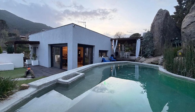 Villa de lujo con piscina, barbacoa, estufa, 3 habitaciones