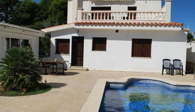 Villa tranquille avec piscine au bord de la Costa Dorada