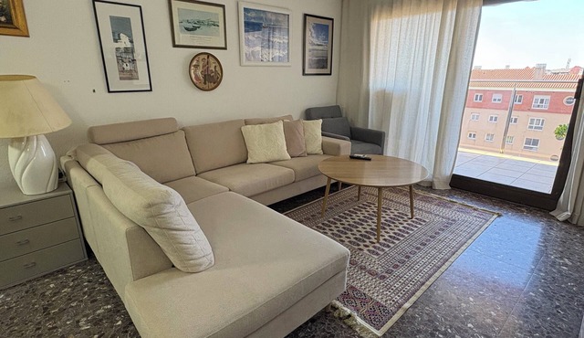 Warm Family Home near the Beach