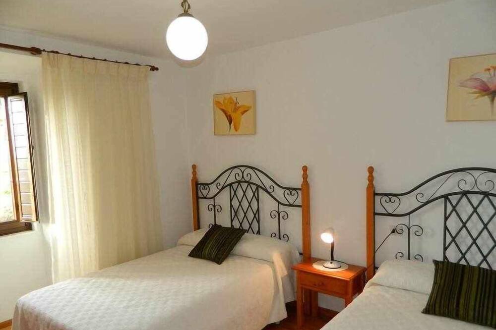 Larino House | Casa de Piedra Para 6 Personas - Casa Julia