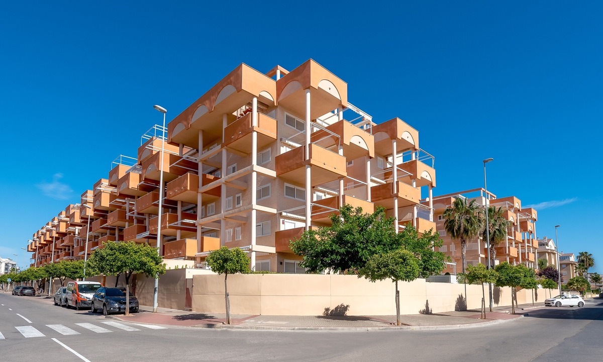 Canet de Berenguer Apartment | Apartment 'Lopimar Exclusivo' with Private Terrace, Wi-Fi and Air Conditioning