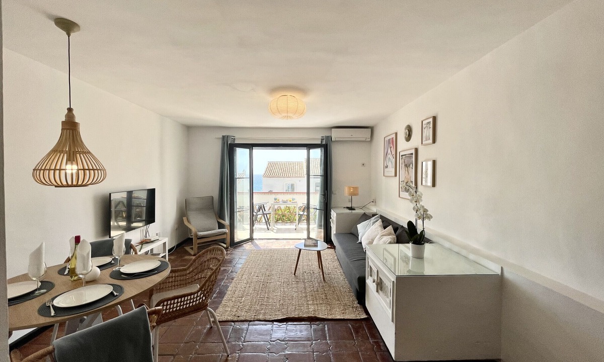 Sitio de Calahonda Apartment | Bright Apartment in Dona Lola, Calahonda, Mijas Costa – Seaside Holidays - Lupita CS107