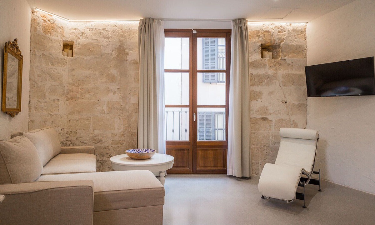 Cort Apartment | VINTAGE PALMA PALACE (GRAND DELUXE) by Priority