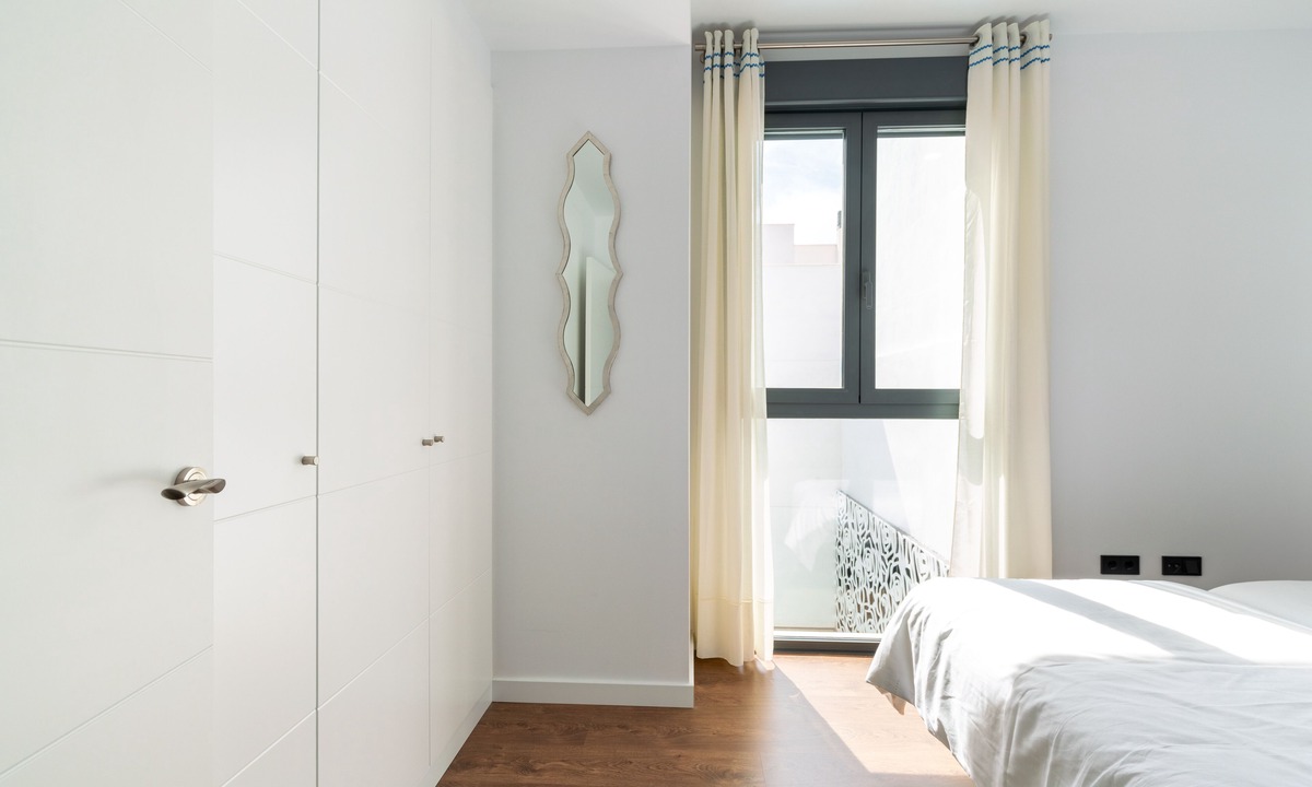 San Vicente Apartment | San Lorenzo. 3 bedrooms, terrace, private pool