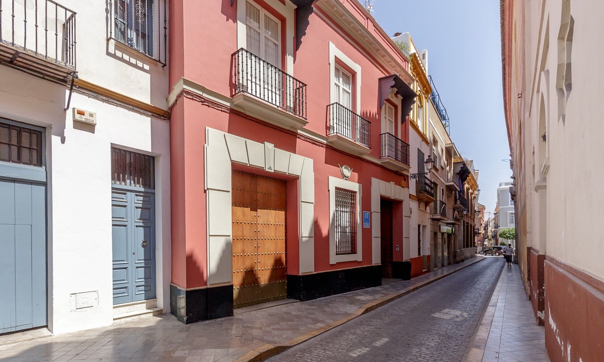 San Bartolome Apartment | A unique home where you will breathe in history