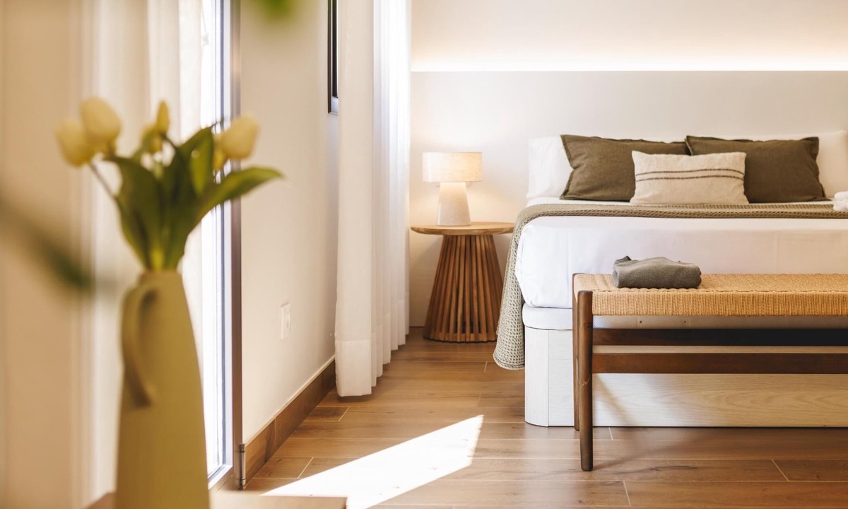 Barri Vell Apartment | Bravissimo Studio Rei Martí, renovated studio with lift in Girona’s old town