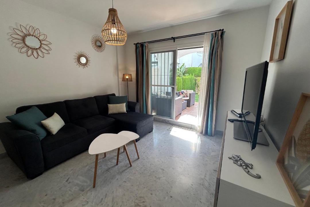 Sitio de Calahonda Apartment | Holidays & Home Resort Calahonda Garden-Medina del Zoco Beach and garden