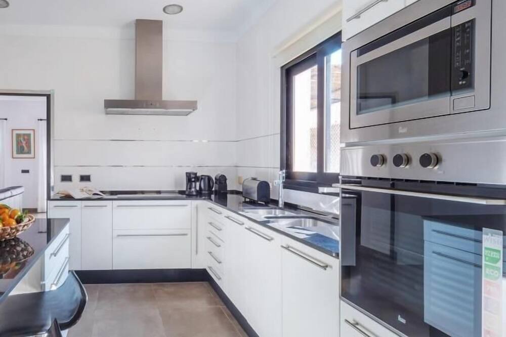 Photo of Kitchen in Es Llombards
