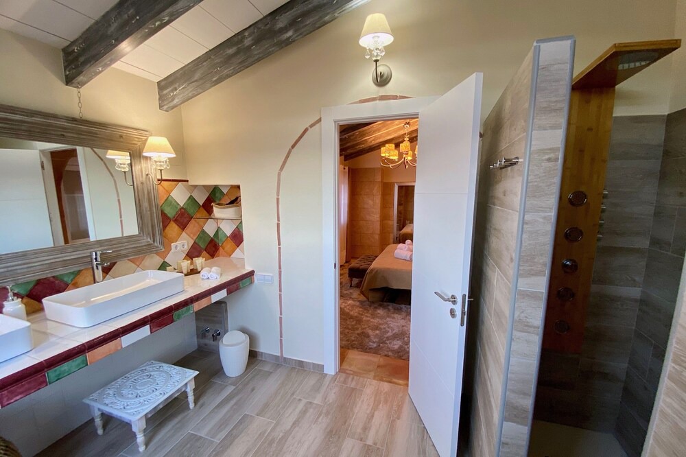 Photo of Bathroom in Jalon