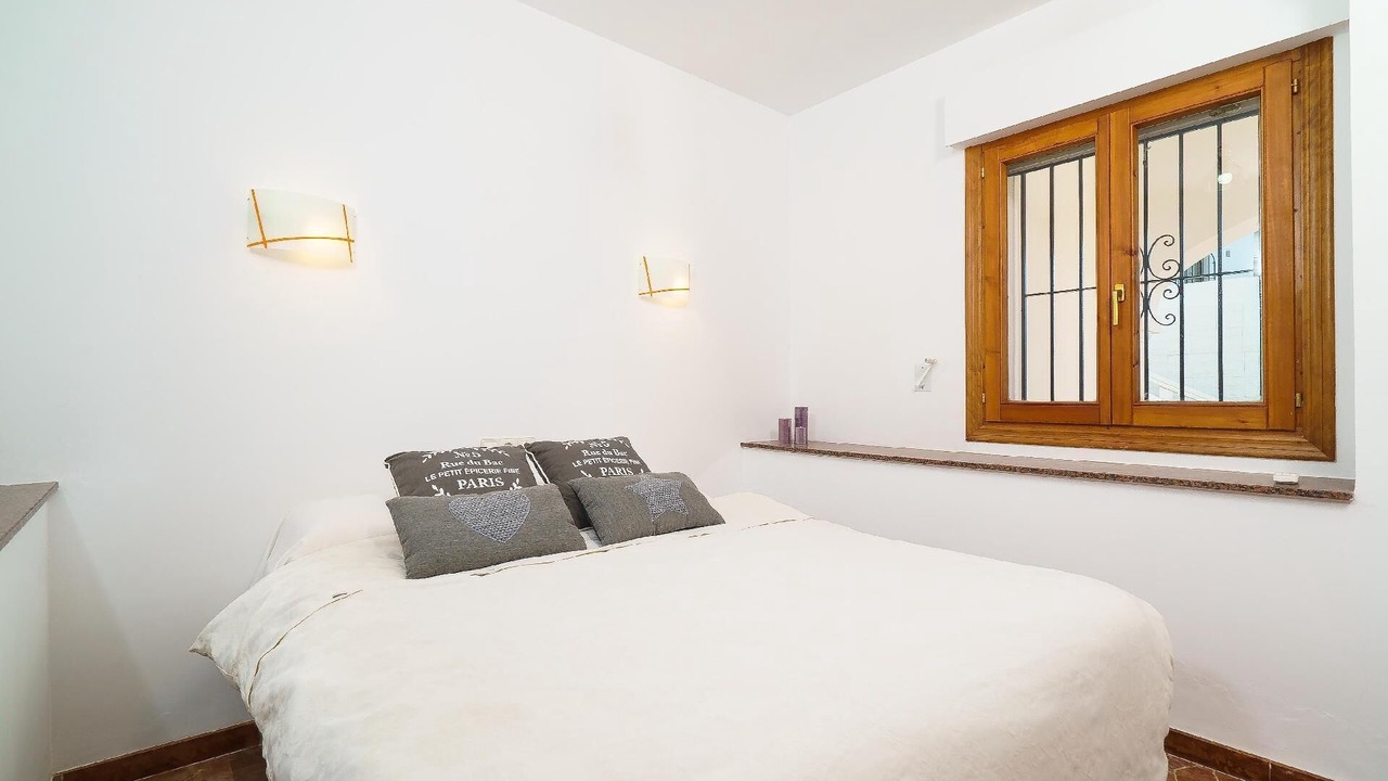 Photo of Bedroom in Paichi