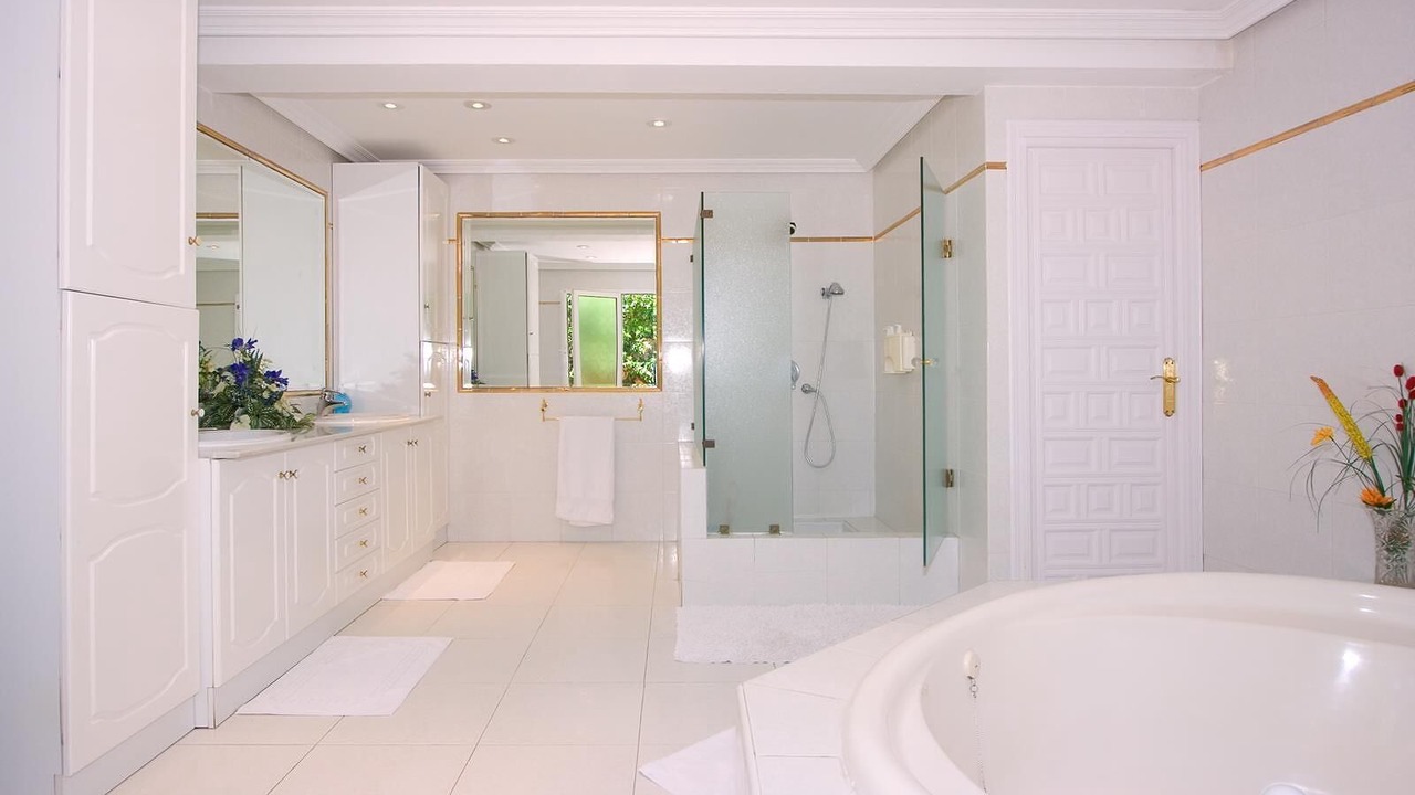 Photo of Bathroom in Puerto Banus