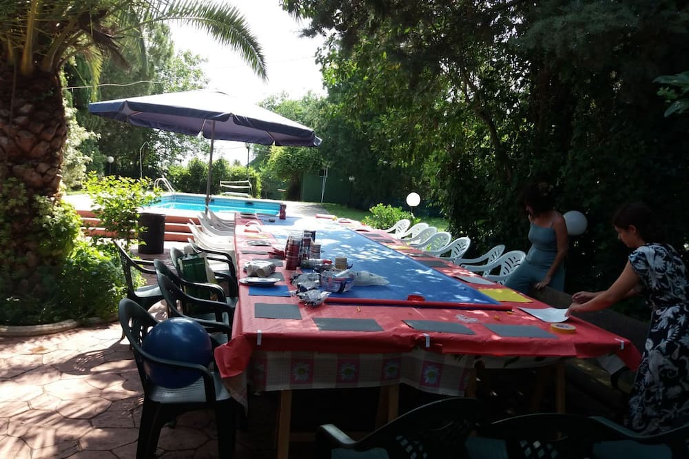 Photo of Others in Batres