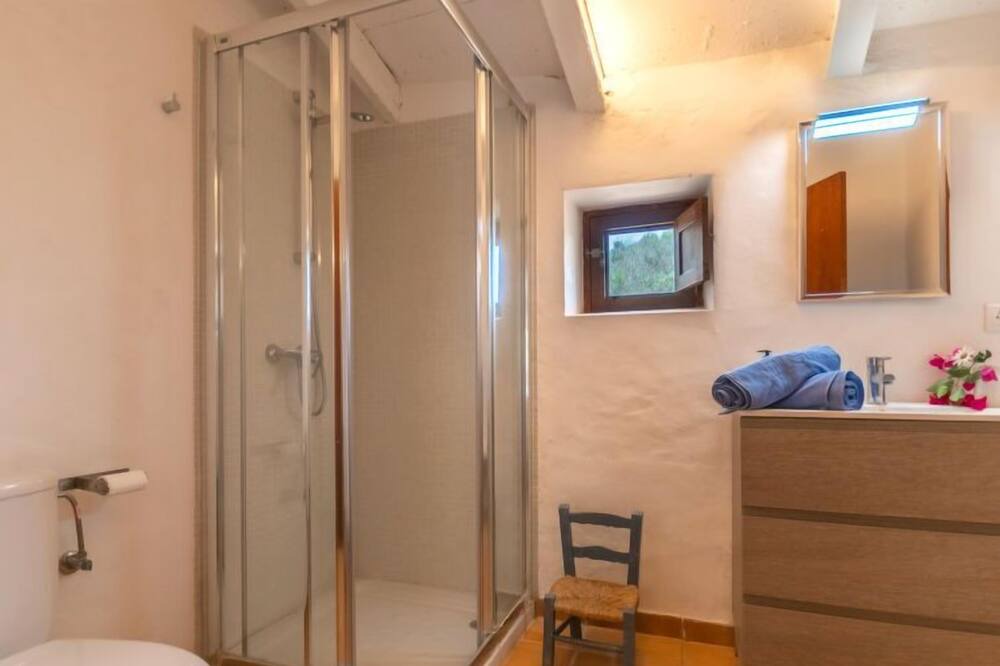 Photo of Bathroom in Costitx