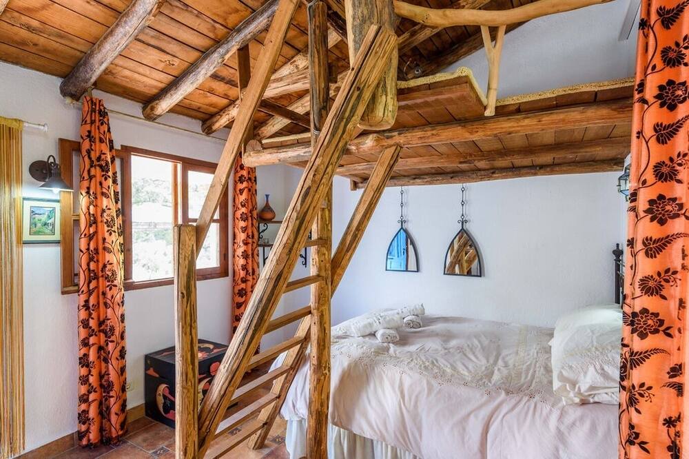 Photo of Bedroom in Genalguacil