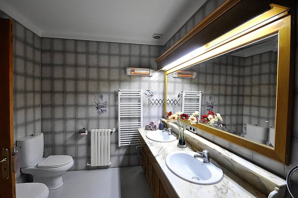 Photo of Bathroom in Montuiri