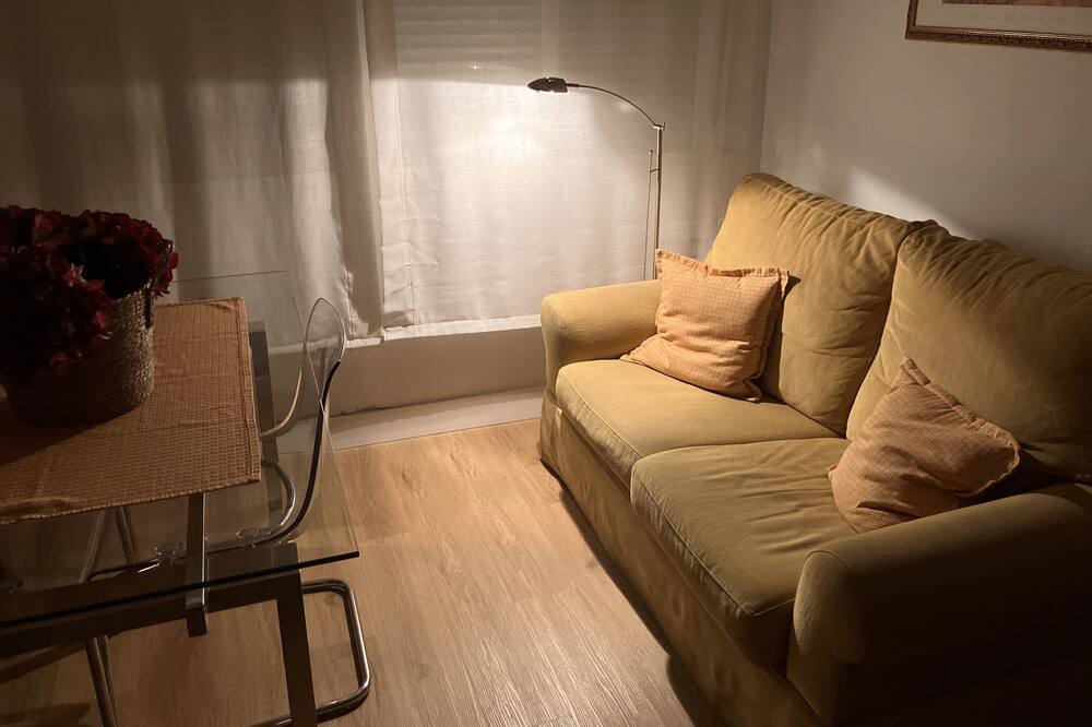 Photo of Livingroom in Alameda