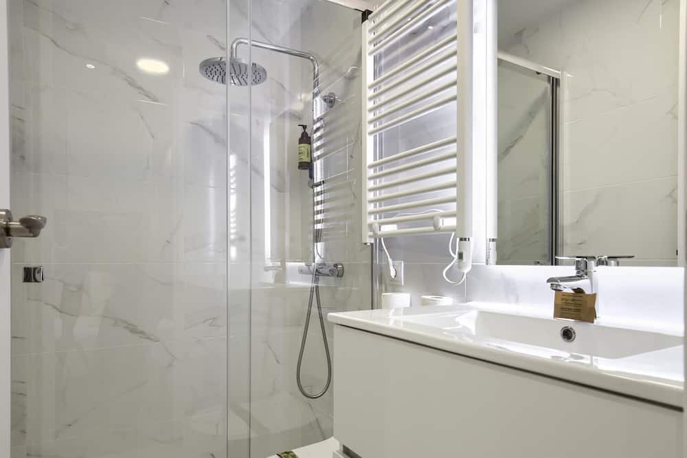 Photo of Bathroom in Malasana