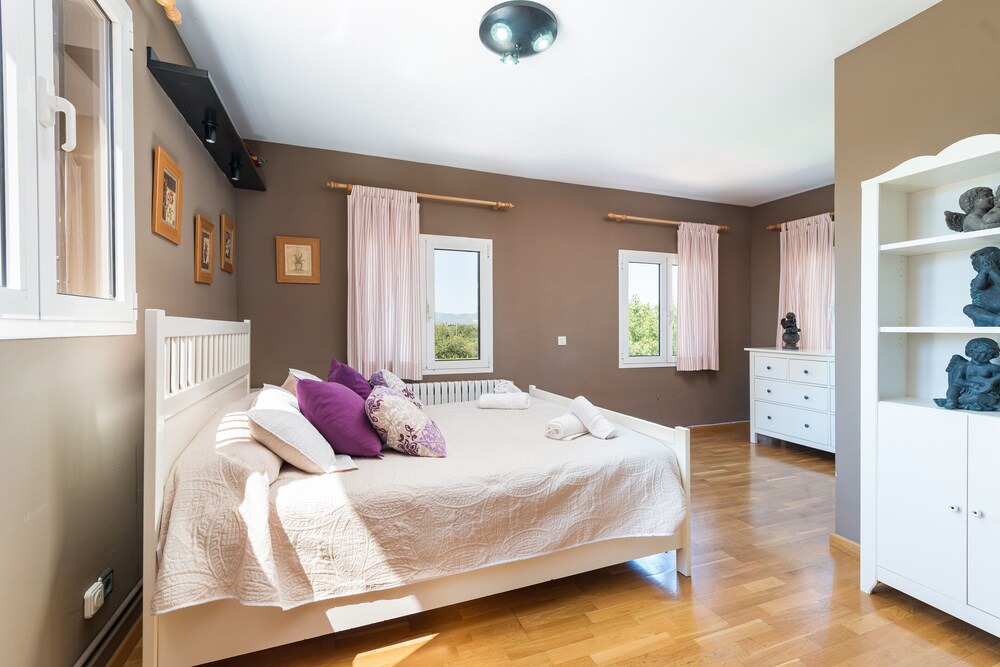 Photo of Bedroom in Es Garrovers